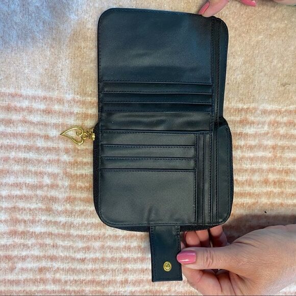 Victoria’s Secret Black Nylon Zip Around Wallet - Picture 5 of 9